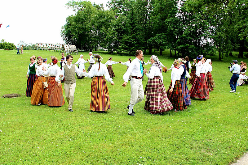 Satiec "Dandarus" Starptautiskajā folkloras festivālā "Baltica 2022"