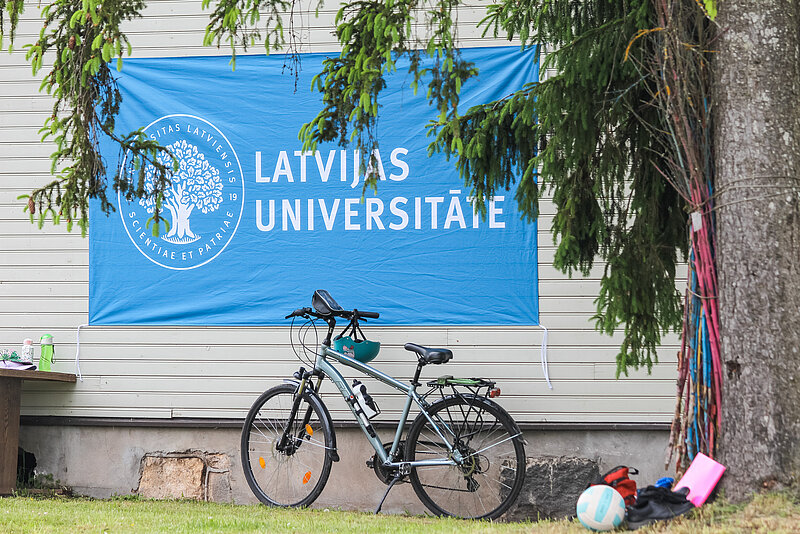 Aicina LU darbiniekus pārstāvēt Latvijas Universitāti Vienības braucienā